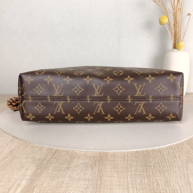 Louis Vuitton Shoulder Bag Carryall East West Monogram PVC 36 × 10 × 19 cm — cover view 5 of 6
