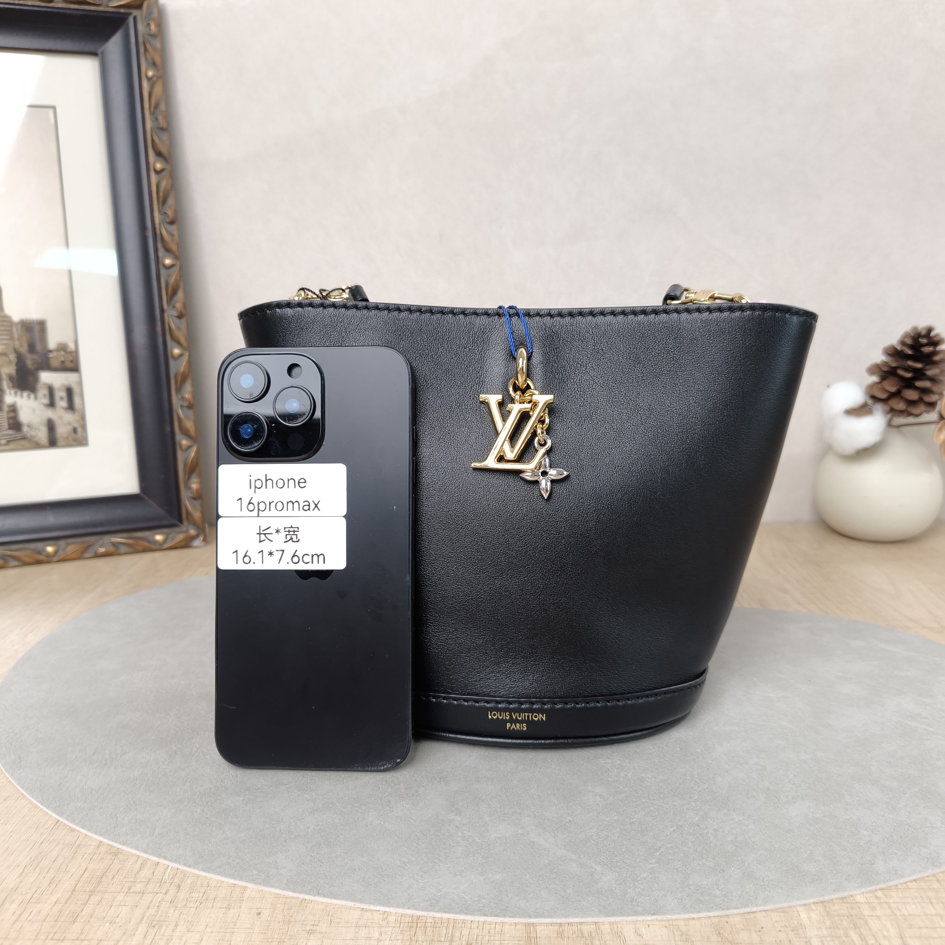 Louis Vuitton Shoulder Bag Bloom Hobo Bucket Bag Black Calfskinmini16 × 11 × 17.5 cm — cover view 3 of 5