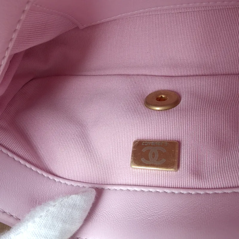 Chanel Crossbody Bag Woven Shoulder Strap Editioncf mini Pink Lambskin mini20 × 6 × 12 cm — detail view 13 of 14