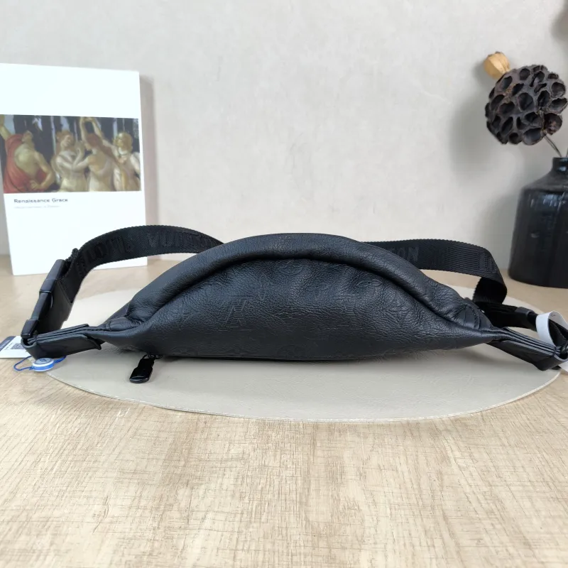 Louis Vuitton Belt Bag DISCOVERY Belt Bag Black Calfskin Small 44 × 9 × 15 cm — cover view 5 of 5