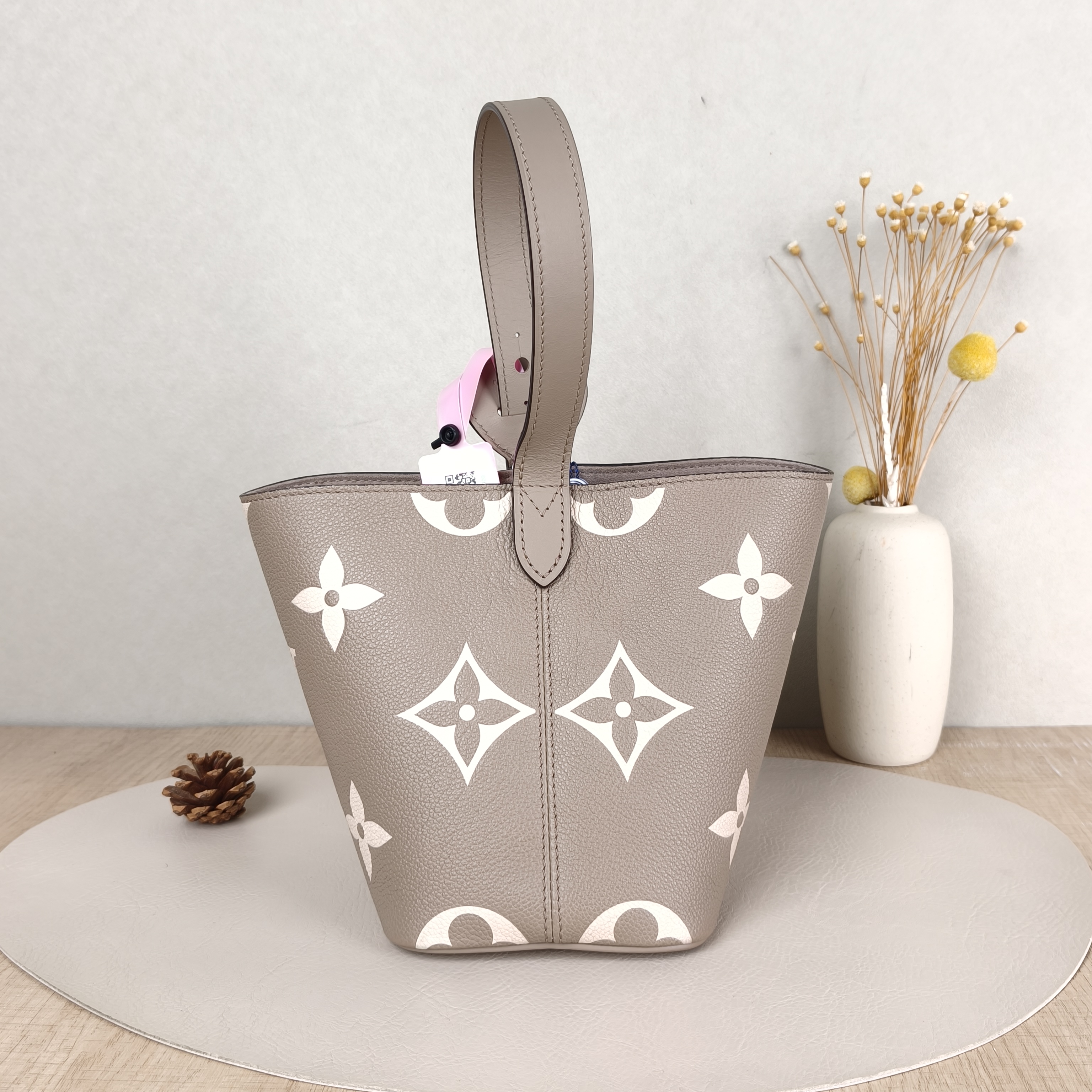 Louis Vuitton Top Handle Bag ALL IN BB · White Empreinte Embossed Calfskin BB16 × 12 × 18 cm — cover view 4 of 5