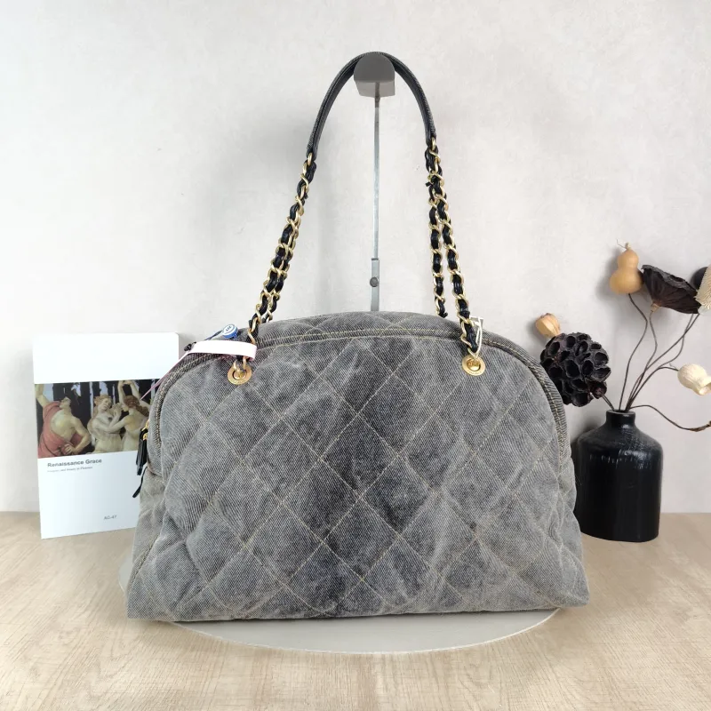 Chanel Crossbody Bag Bowling Bag Grey One Size 43 × 15 × 27 cm — cover view 5 of 5