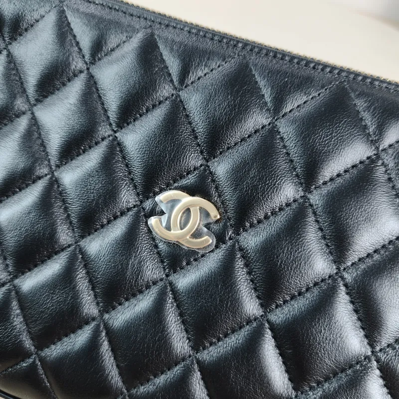 Chanel Crossbody Bag Hobo Vanity Case Bag Black Lambskin One Size19 × 8 × 14 cm — detail view 1 of 11