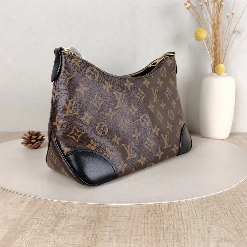 Louis Vuitton Crossbody Bag Boulogne PVC Small 26 × 9.5 × 16 cm — cover view 2 of 5