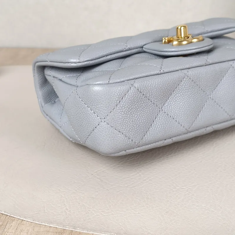 Chanel Crossbody Bag Classic Flap Large Mini CF Mini Grey Grained Calfskin mini20 × 6 × 12 cm — detail view 11 of 13