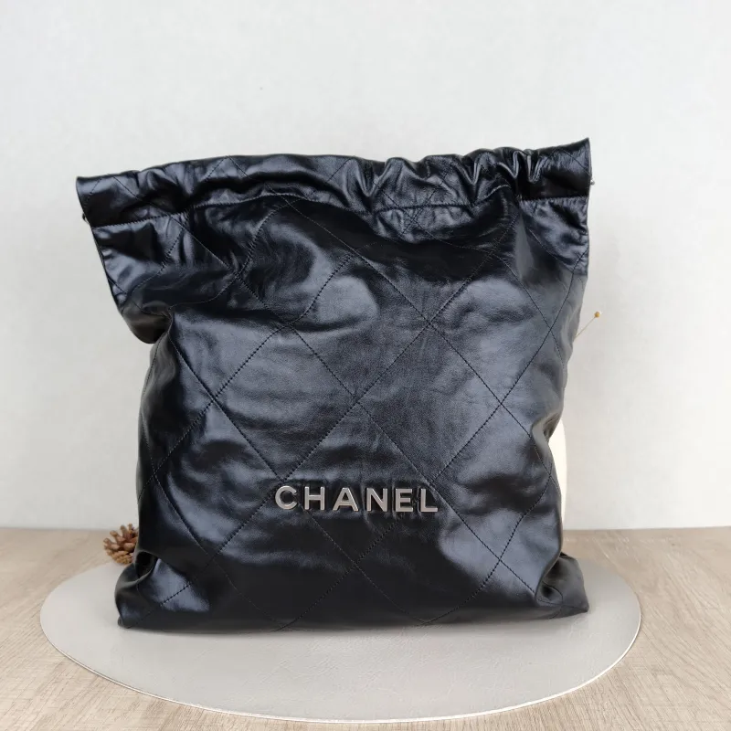 Chanel Shoulder Bag 22Bag Black CC alfskin Large 48 × 10 × 45 cm