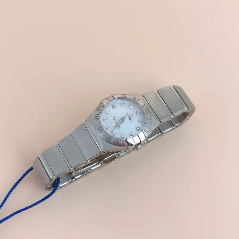 OMEGA Watch Collection Watch One Size 24 — cover view 5 of 6