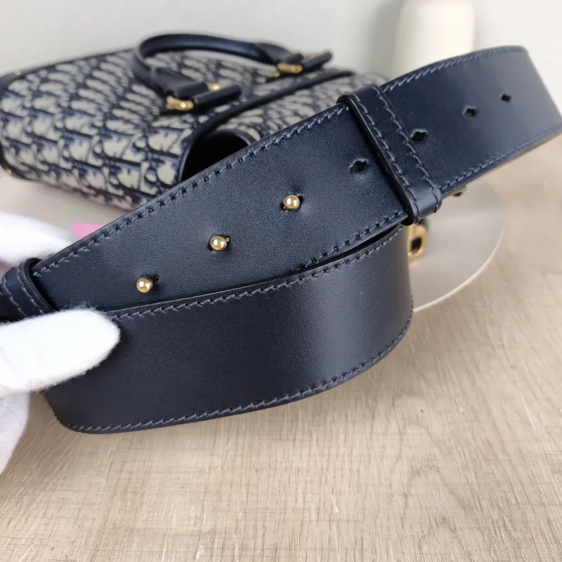DIOR Shoulder Bag Signature avenue Bucket Blue Canvas One Size 22 × 9 × 22.5 cm — detail view 3 of 11