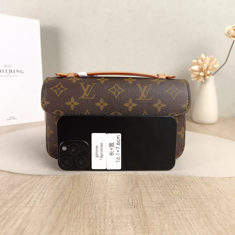 Louis Vuitton Crossbody Bag Pochette Métis East West Monogram PVC Small21.5 × 6 × 13.5 cm — cover view 5 of 5