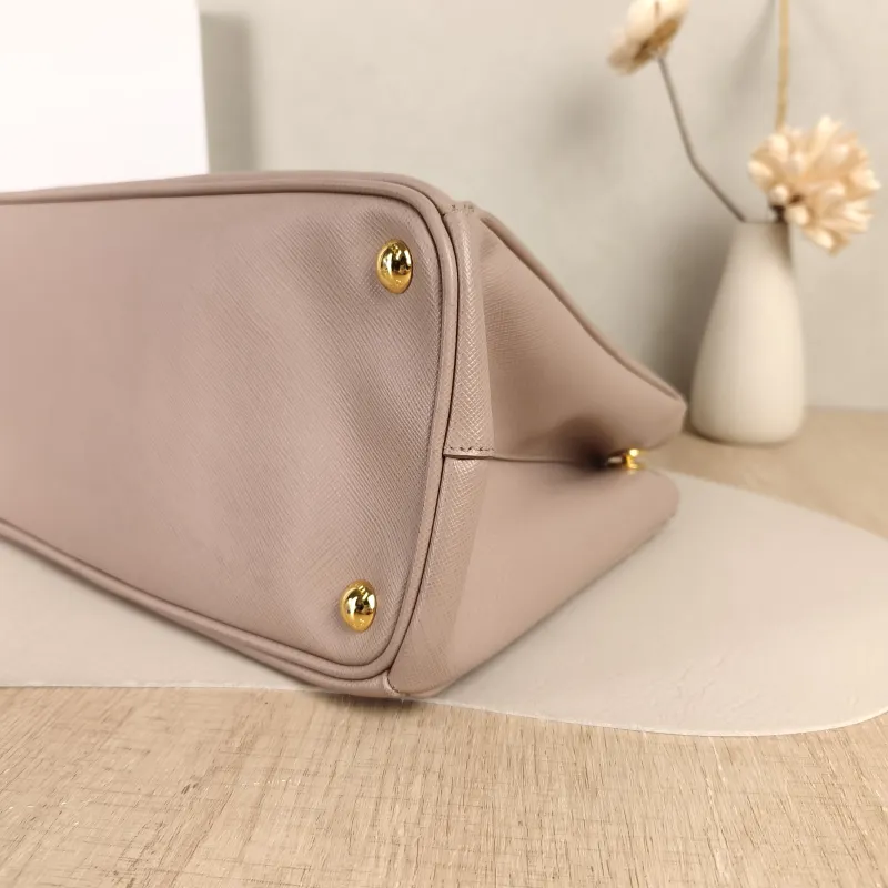 PRADA Top Handle Bag Galleria Galleria Bag Edition Calfskin Medium33 × 14 × 24 cm — detail view 8 of 13