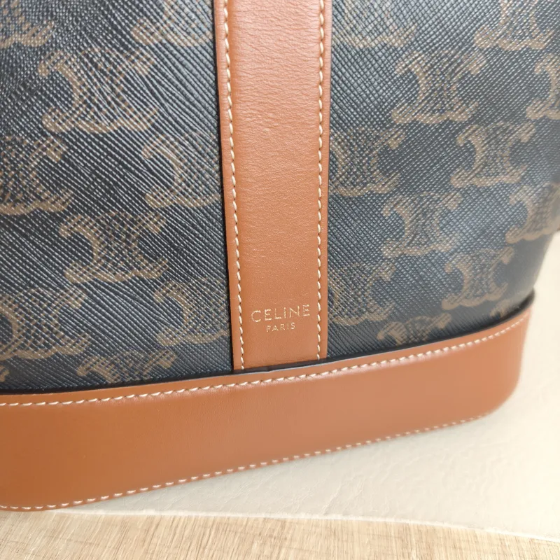 CELINE Crossbody Bag Triomphe Bucket Bag Monogram PVC Small22 × 13 × 26 cm — detail view 7 of 10