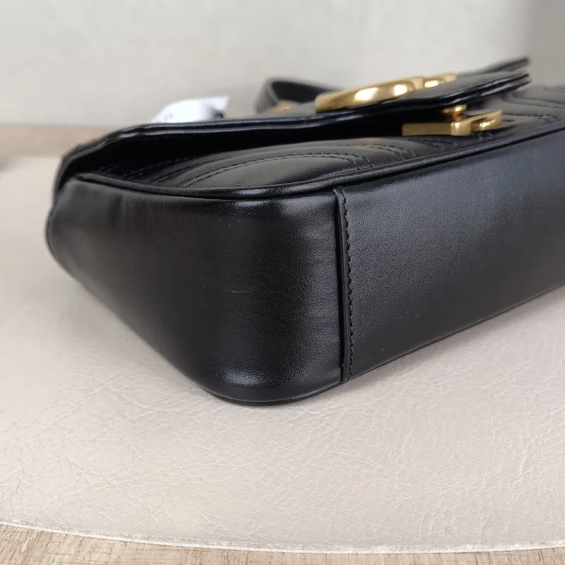 GUCCI Crossbody Bag GG Marmont Small Marmont 22 Black CC alfskin Small 22 × 6 × 13 cm — detail view 7 of 13