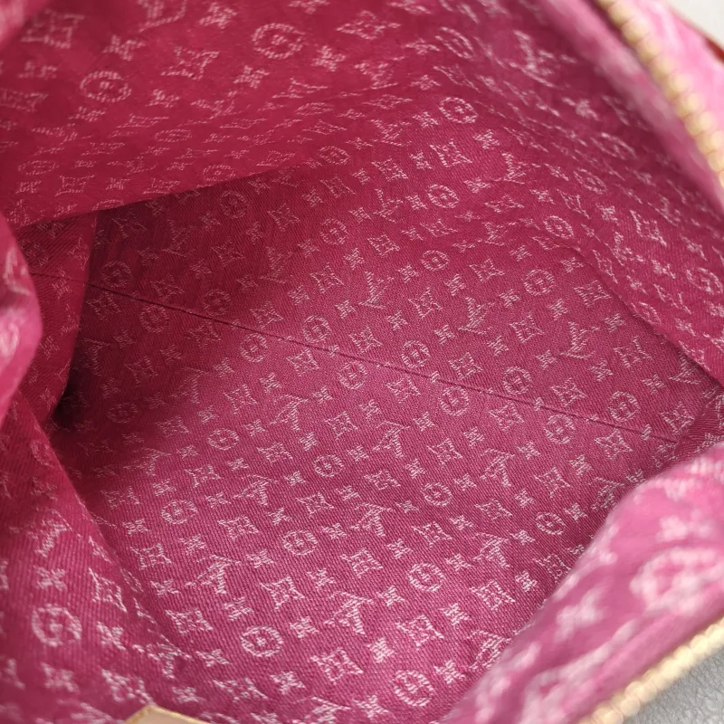 Louis Vuitton Shoulder Bag Baggy hobo Shoulder Bag Pink One Size 30 × 13 × 22 cm — detail view 7 of 13