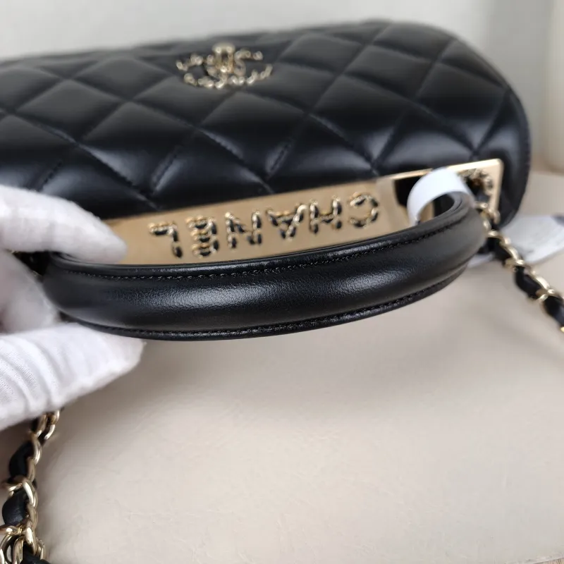 Chanel Crossbody Bag 23s trendy cc Black Lambskin Small 25 × 12 × 17 cm — detail view 10 of 15