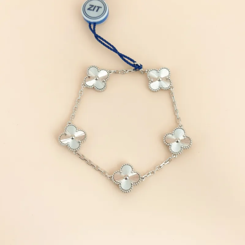 Van Cleef & Arpels Bracelet Alhambra Alhambra Collection Five-Motif Bracelet White Gold 18KW hite Gold Vintage Small 19cm