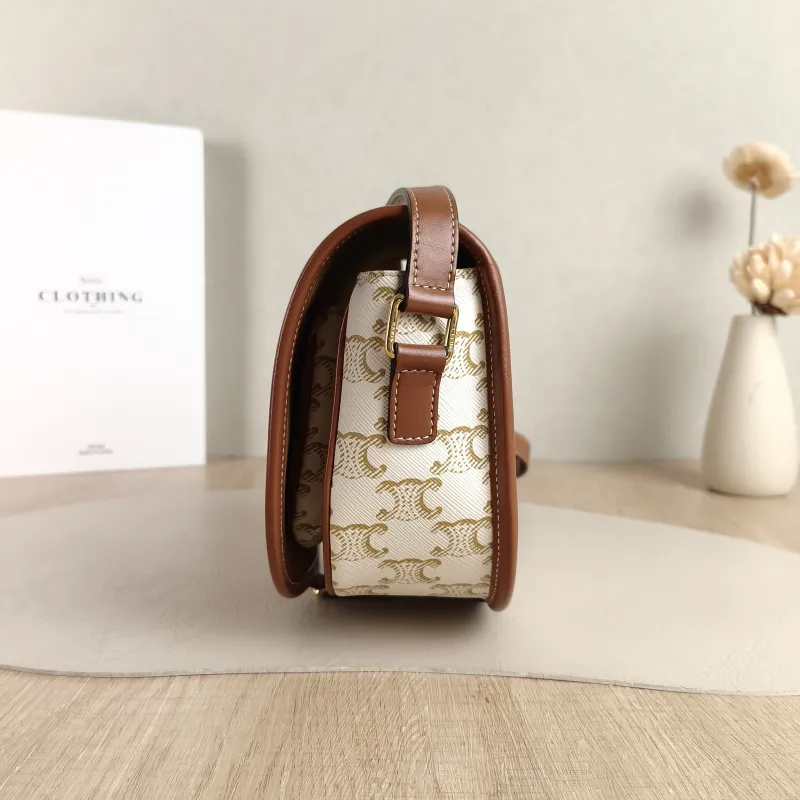 CELINE Crossbody Bag FOLCO White PVC Medium 18.5 × 8 × 17 cm — detail view 5 of 10