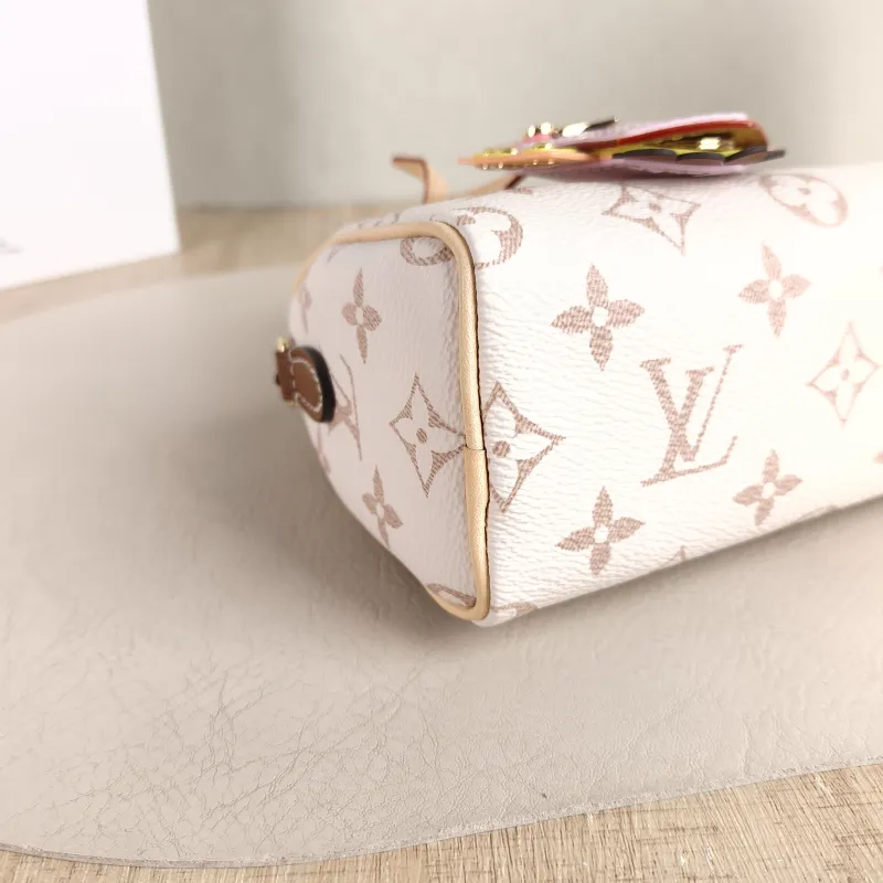 Louis Vuitton Crossbody Bag Speedy Nano PVC nano 16 × 7.5 × 10 cm — detail view 3 of 10
