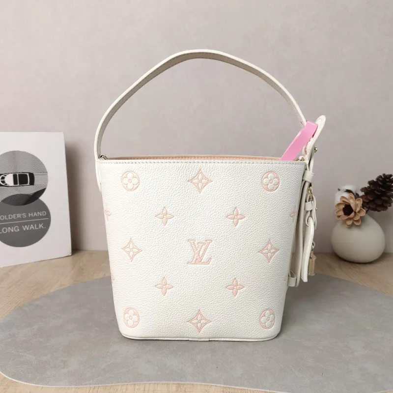Louis Vuitton Top Handle Bag ALL IN BB White · Pink Calfskin BB 16 × 12 × 18 cm — detail view 5 of 13