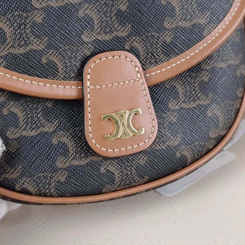 CELINE Crossbody Bag BESACE Monogram PV Cmini15 × 4 × 11 cm — detail view 5 of 11