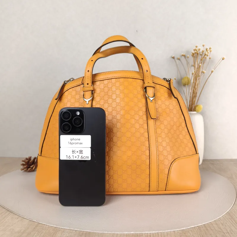 GUCCI Crossbody Bag Crossbody Bag Calfskin One Size31 × 12 × 23 cm — cover view 2 of 5