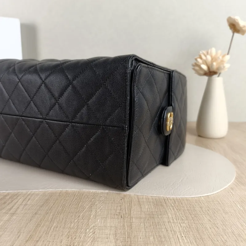 Chanel Shoulder Bag 25Bag Black Grained Calfskin Medium 30 × 15 × 40 cm — detail view 11 of 13