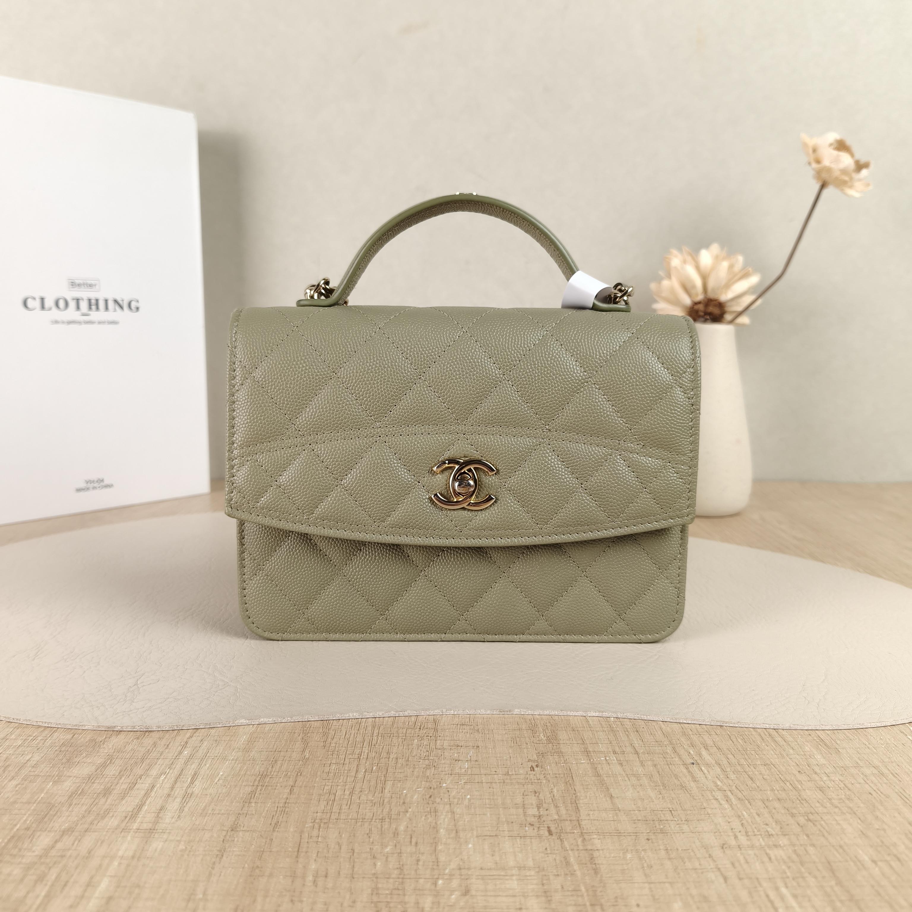 Chanel Backpack26c · 25c Backpack Green Grained Calfskin One Size18.2 × 5 × 14 cm