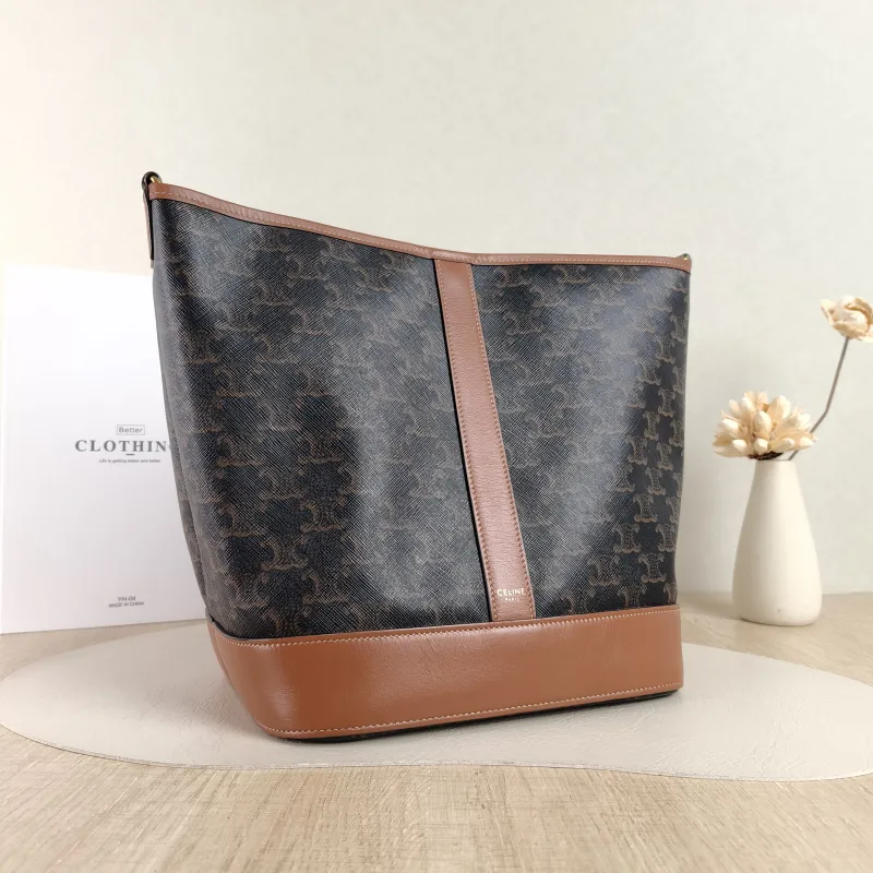 CELINE Crossbody Bag Triomphe Bucket Bag Monogram PVC Medium24 × 18 × 27 cm — cover view 3 of 5