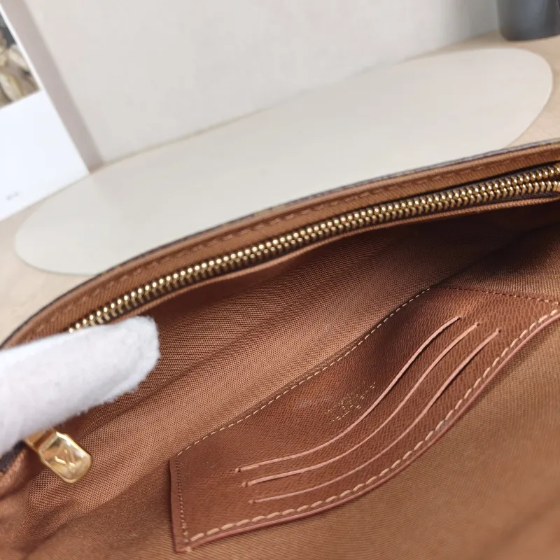 Louis Vuitton Crossbody Bag IVY Monogram PVC Small23.5 × 4.3 × 12 cm — detail view 1 of 13