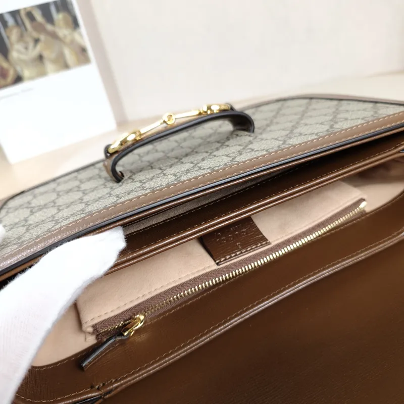 GUCCI Shoulder Bag Horsebit 1955 Horsebit Medium Monogram PVC Medium25 × 8 × 18 cm — detail view 11 of 13