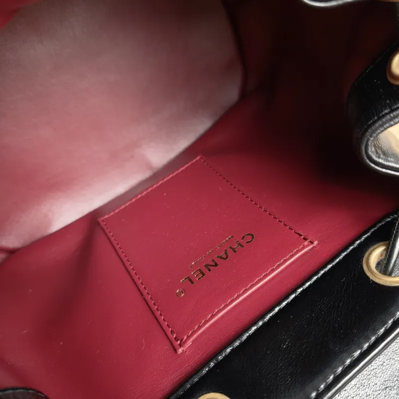 Chanel Crossbody Bag23k Backpack Black Lambskin 23 × 12 × 20 cm — detail view 2 of 15