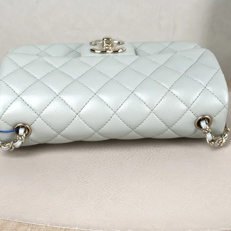 Chanel Crossbody Bag Classic Flap Large Mini CF Mini Green Lambskin C mini 20 × 6 × 12 cm — detail view 9 of 15
