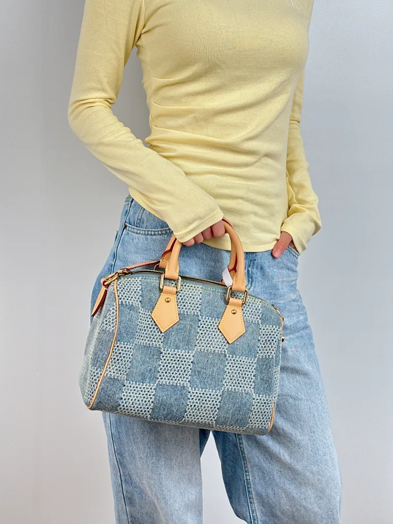 Louis Vuitton Crossbody Bag Speedy25 Medium 25 × 15 × 19 cm — on-model view 3 of 3