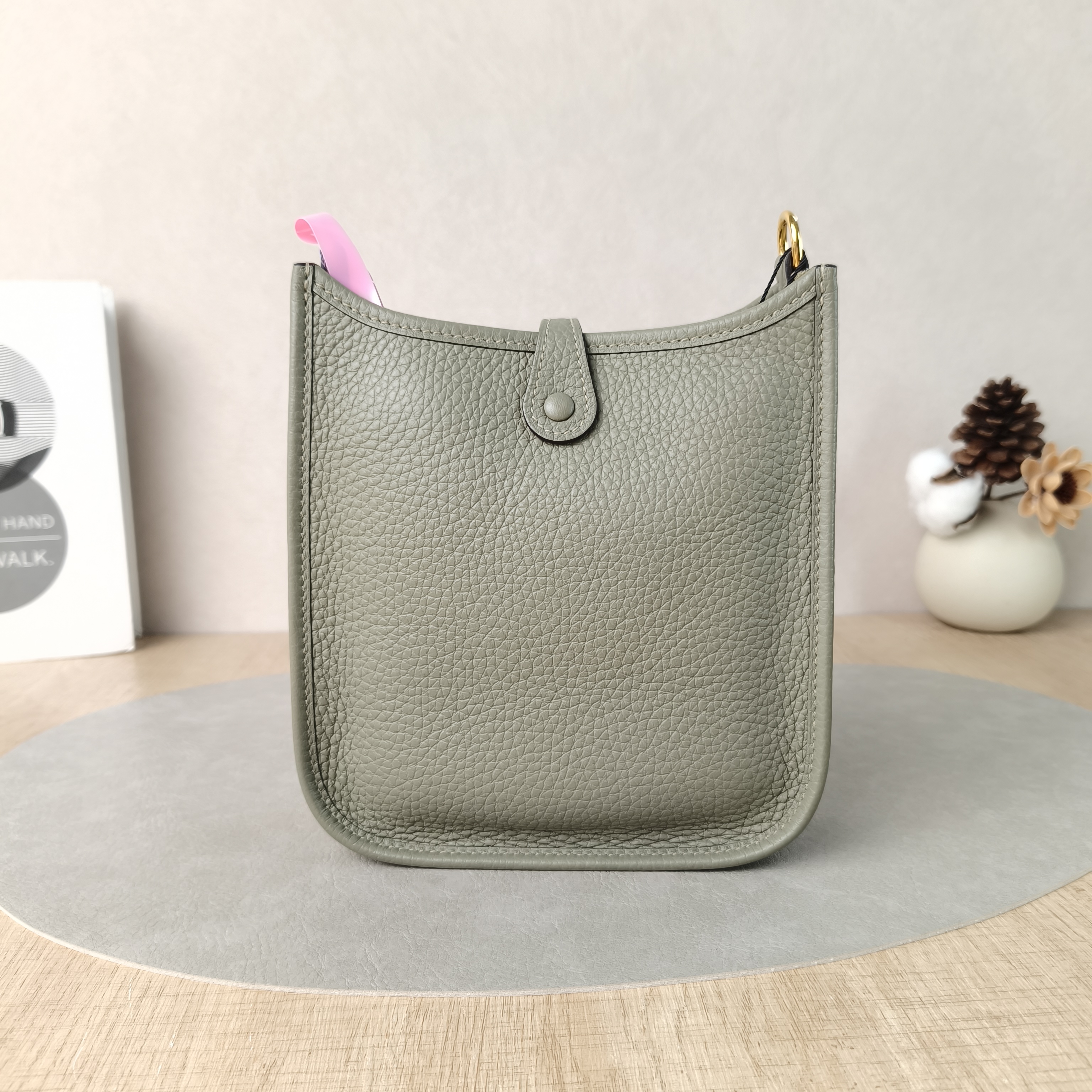 Hermès Crossbody Bag Evelyne Mini 16 Mini 16Q1 Taurillon Clemence TC Calfskinmini17 × 5.5 × 18 cm — cover view 5 of 6