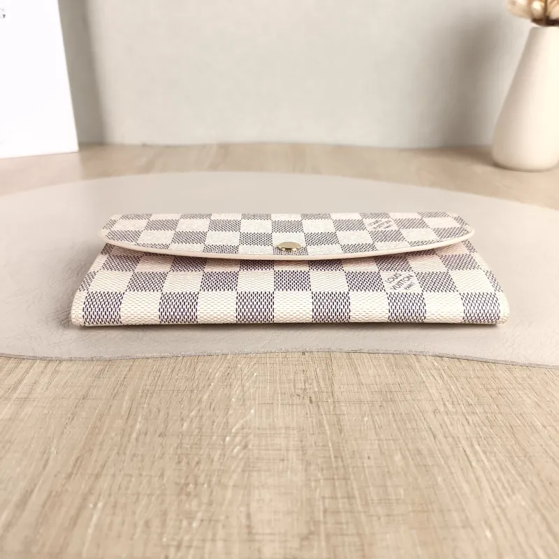 Louis Vuitton Wallet Edition Wallet PVC One Size 19 × 2 × 10 cm — cover view 5 of 6