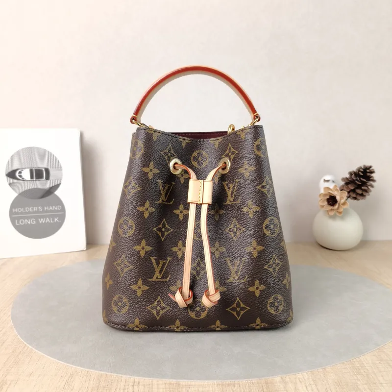 Louis Vuitton Crossbody Bag NÉONOÉ Bucket Bag BB Monogram PVCBB20 × 13 × 20 cm