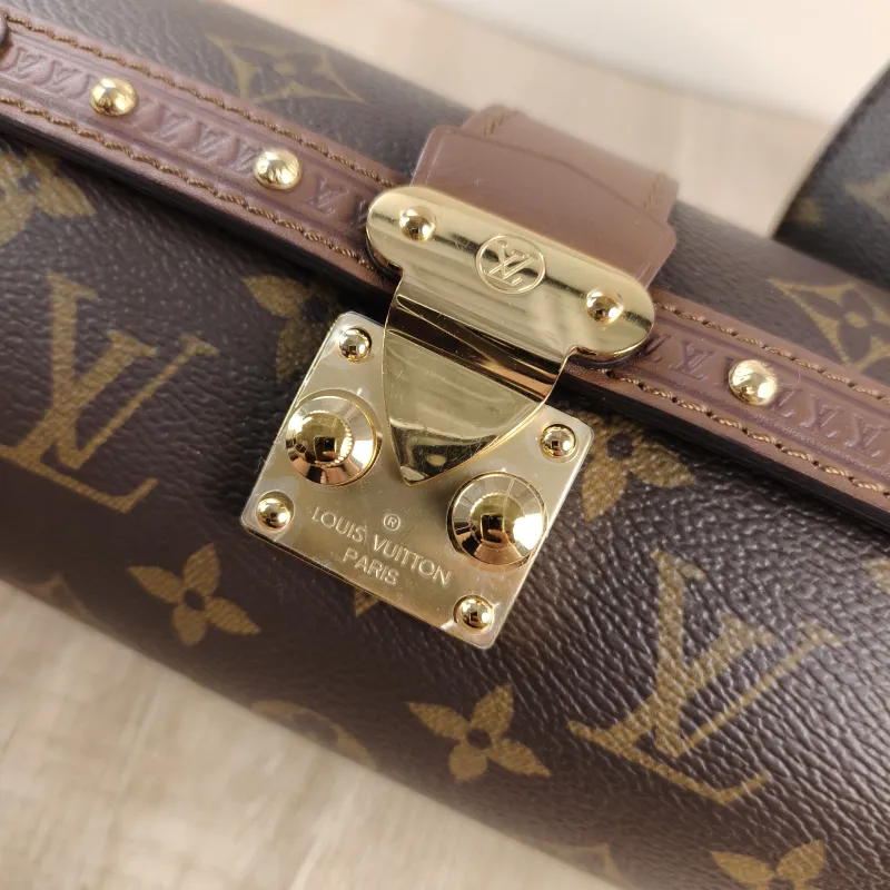 Louis Vuitton Crossbody Bag Papillon Trunk Monogram PVC Small 19 × 9 × 9 cm — detail view 3 of 10