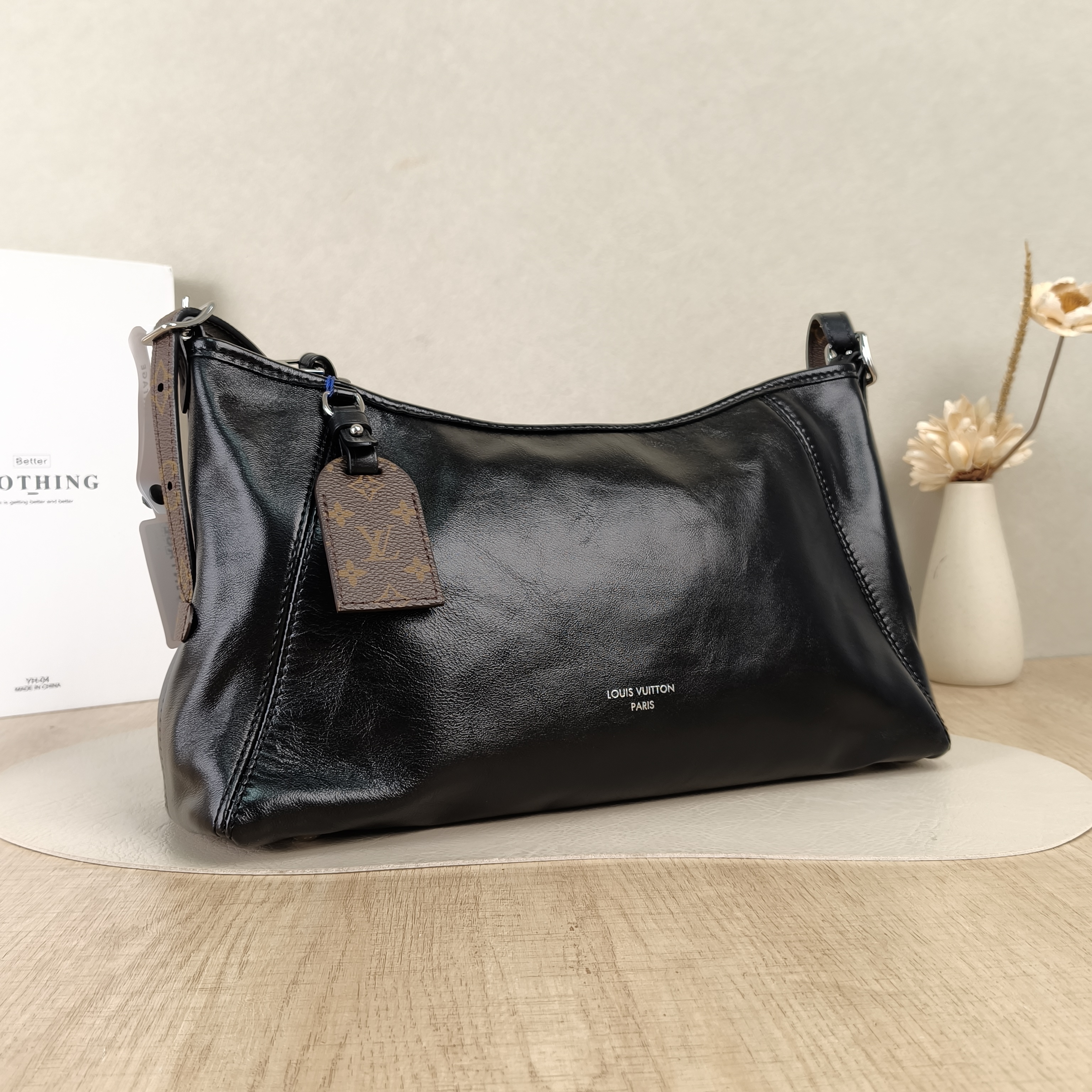 Louis Vuitton Crossbody Bag Carryall Cargo Vibe Black SL ambskin Small33.5 × 15 × 23 cm — cover view 3 of 5