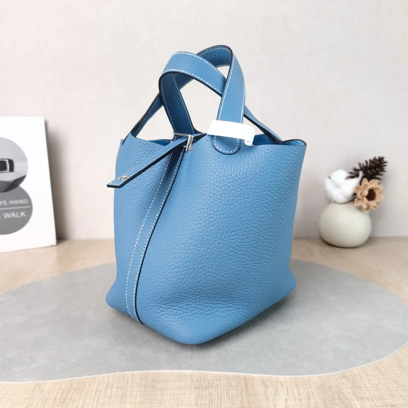 Hermès Top Handle Bag Picotin Lock 18 Taurillon Clemence TC Calfskin Small 18 × 13 × 18 cm K — cover view 4 of 6