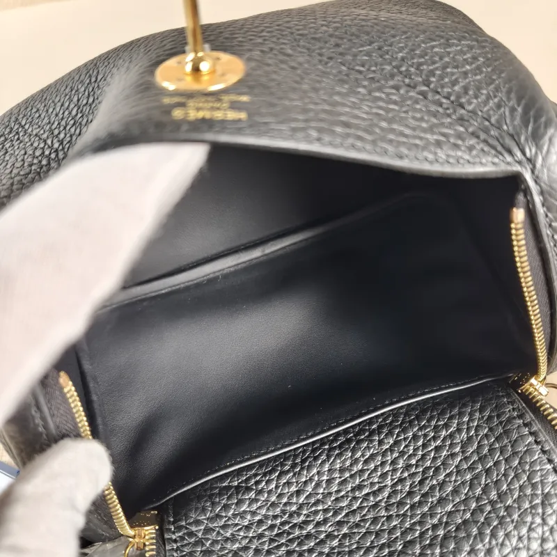 Hermès Shoulder Bag Lindy Mini 19 Black Taurillon Clemence TC Calfskin Mini 19 × 9 × 13 cm G — detail view 5 of 11