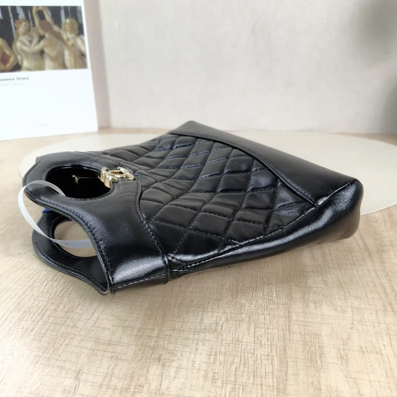 Chanel Crossbody Bag 31Bag Black Waxed Leather Mini 23 × 5.5 × 22 cm — detail view 11 of 13