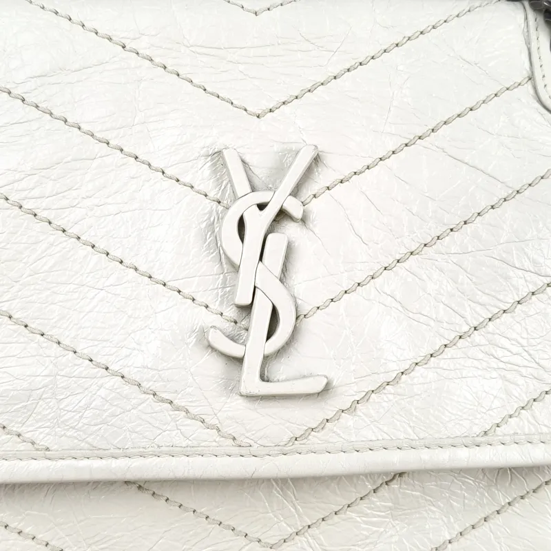 SAINT LAURENT Crossbody Bag Niki D Calfskin Small 21 × 7.5 × 16 cm — detail view 10 of 12