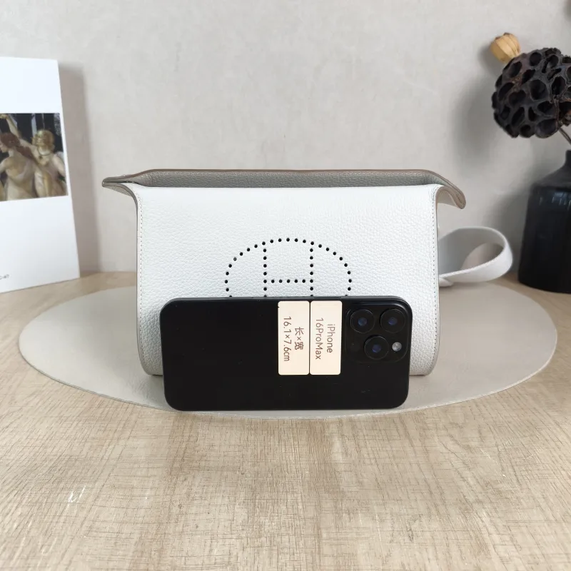 Hermès Crossbody Bag Videpoches M4 One Size 21 × 4 × 14 cm B — cover view 5 of 6