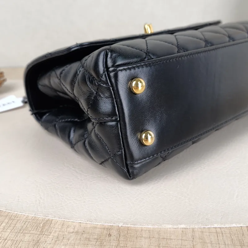 Chanel Crossbody Bag Coco Handle​Black Calfskin Small24 × 10 × 14 cm — detail view 8 of 13