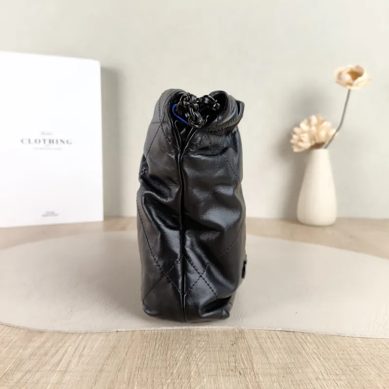 Chanel Shoulder Bag22Bag Black CC alfskinmini20 × 6 × 19 cm — detail view 8 of 12