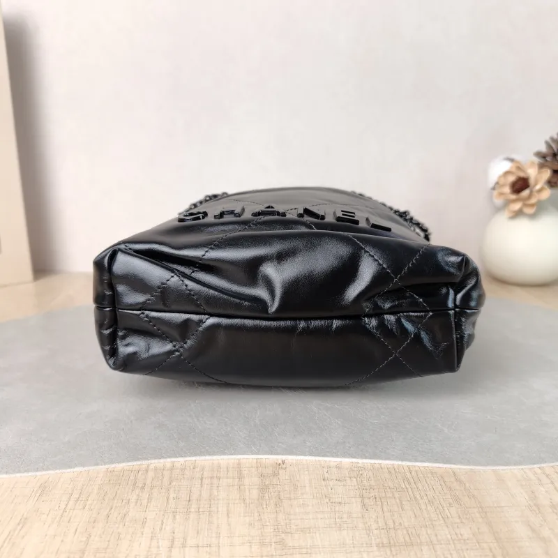 Chanel Shoulder Bag 22Bag Black CC alfskin Mini 20 × 6 × 19 cm — cover view 2 of 5