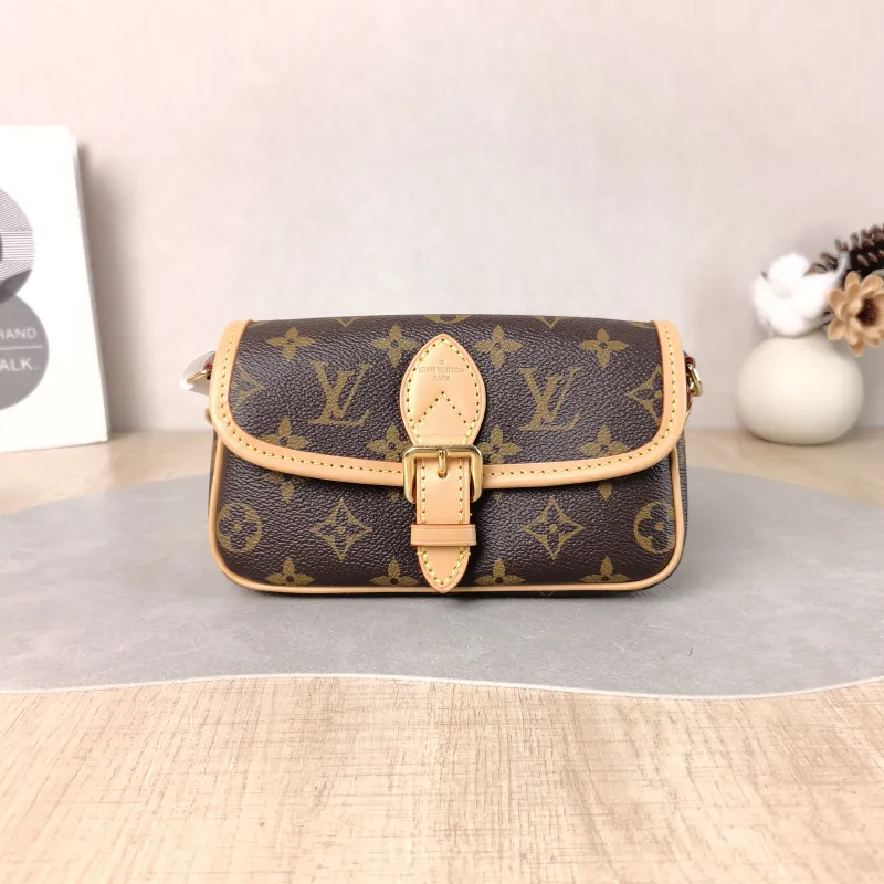 Louis Vuitton Crossbody Bag Diane Baguette Bag Monogram PVC nano 19 × 6 × 10.5 cm
