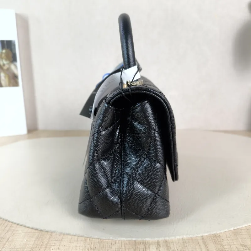 Chanel Top Handle Bag Coco Handle​ Black Grained Calfskin Mini 19 × 9 × 13 cm — detail view 7 of 12