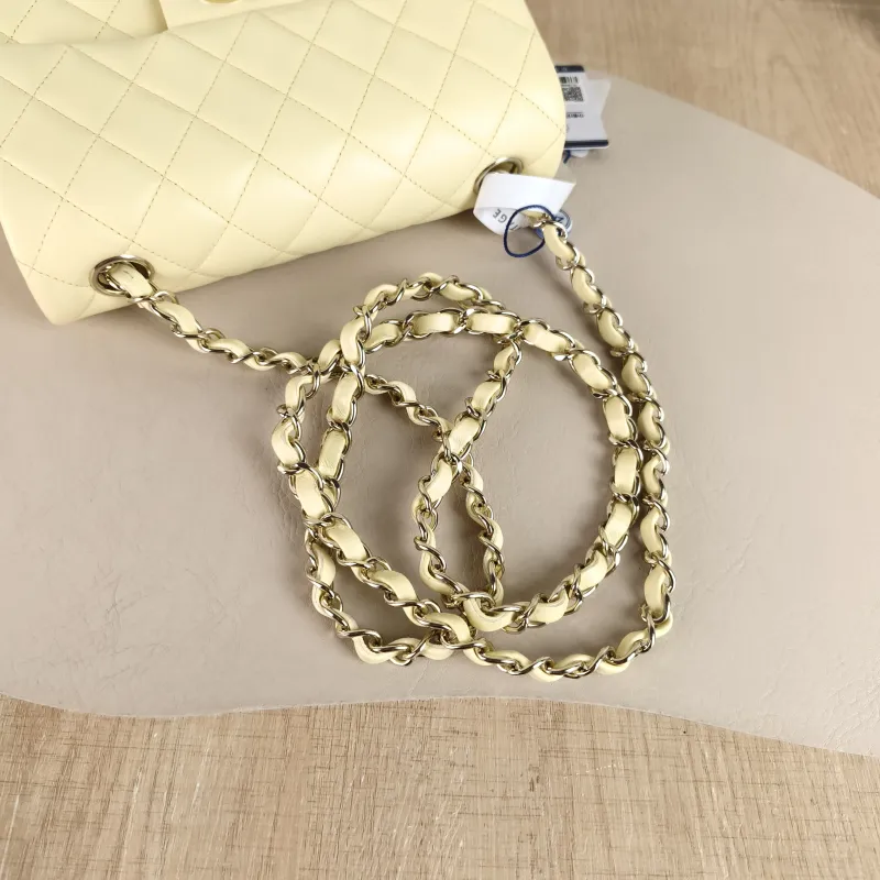 Chanel Crossbody Bag Classic Flap Large Mini CF Mini Yellow Lambskin mini 20 × 6 × 12 cm — detail view 5 of 13