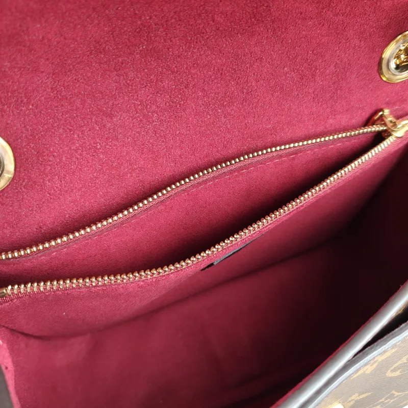 Louis Vuitton Crossbody Bag Passy Messenger Bag Monogram PVC Small 23 × 9 × 17 cm — detail view 11 of 13