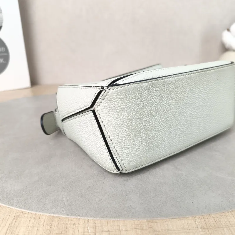LOEWE Crossbody Bag Puzzle Green Calfskin Mini 18 × 8 × 12.5 cm — detail view 11 of 13